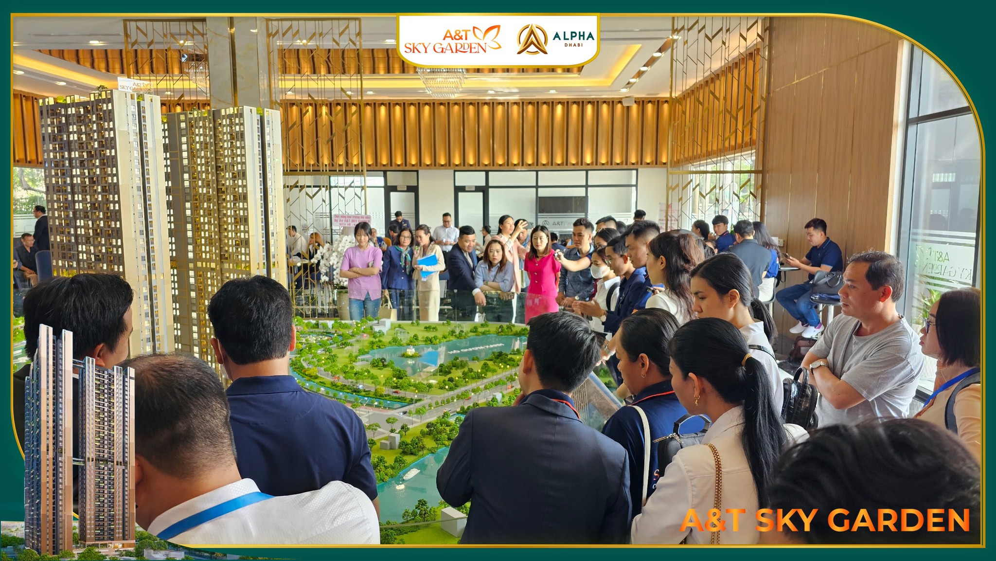 Mini event trải nghiệm đặc quyền sống đáng mơ ước tại A&T Sky Garden thu hút lượng lớn khách tham quan và giao dịch trực tiếp